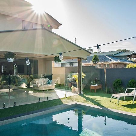 Beach Escape Magnesium Pool Dog Happy Gc Airport Apartamento Gold Coast Exterior foto