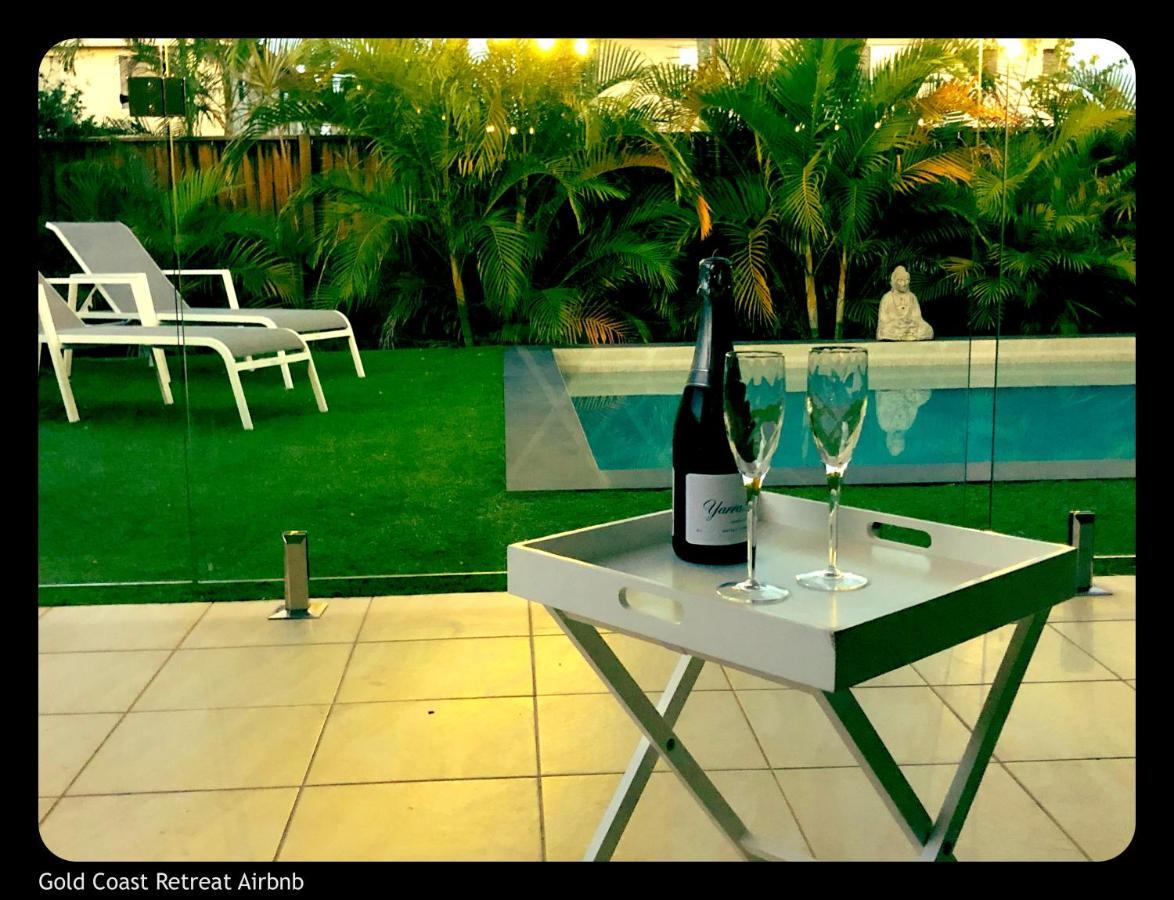 Beach Escape Magnesium Pool Dog Happy Gc Airport Apartamento Gold Coast Exterior foto
